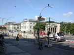 Unter den Linden / neue Wache